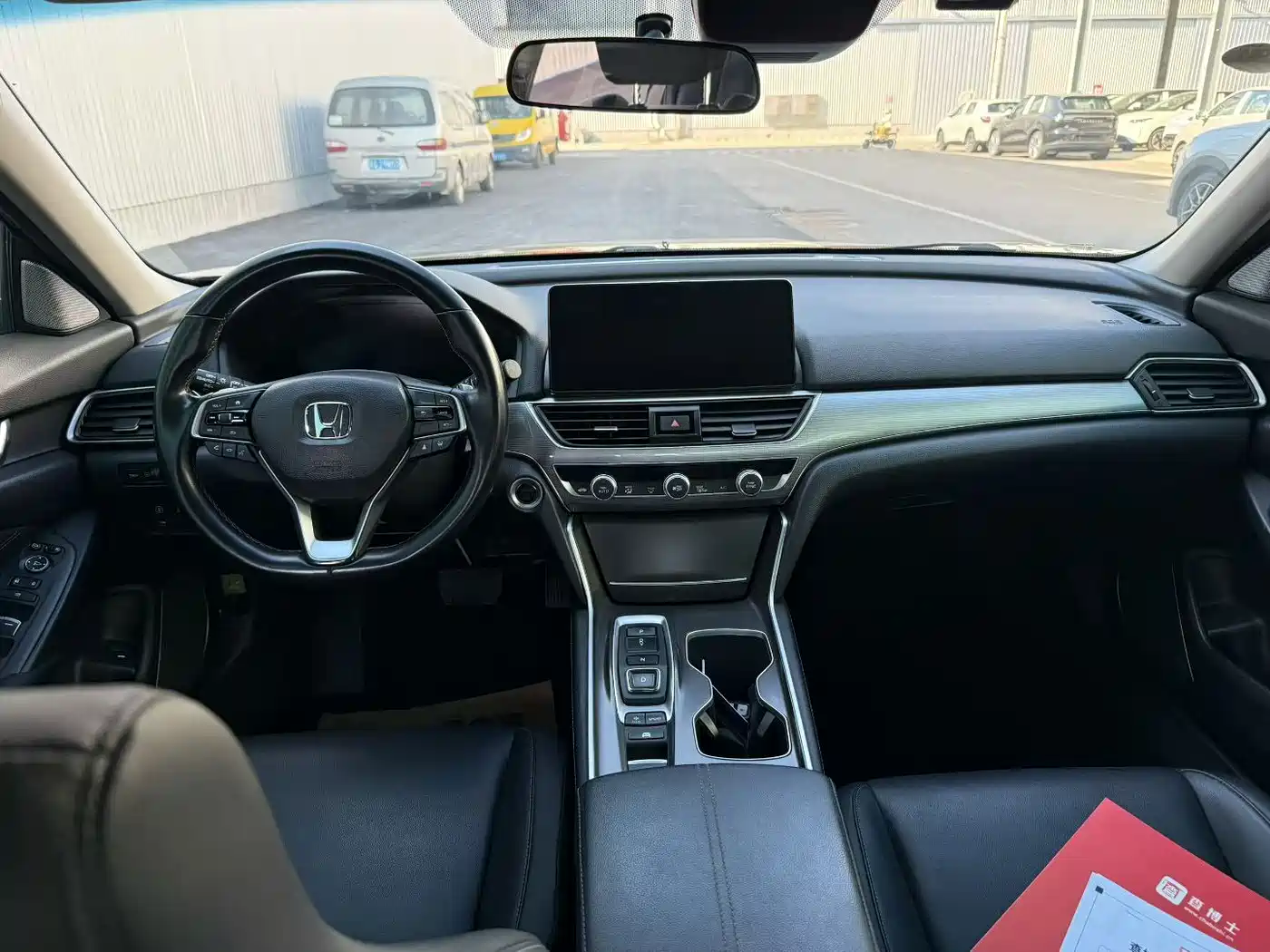 Фото 6 - Honda Accord