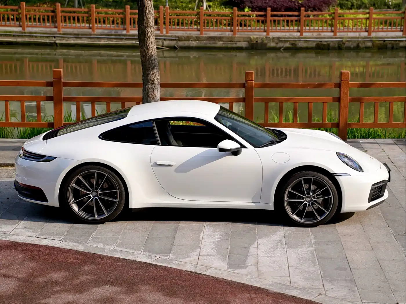 Porsche 911 2023 Carrera 3.0T фото 3