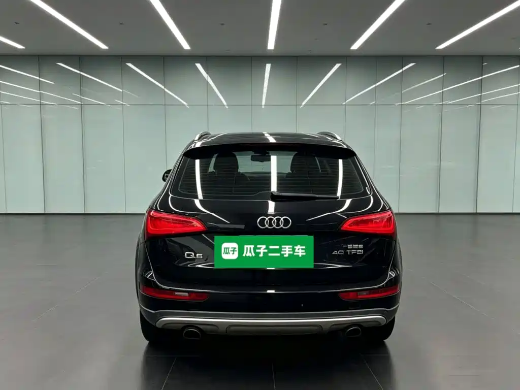 Audi Q5 2018 2017 Plus 40 TFSI Technology