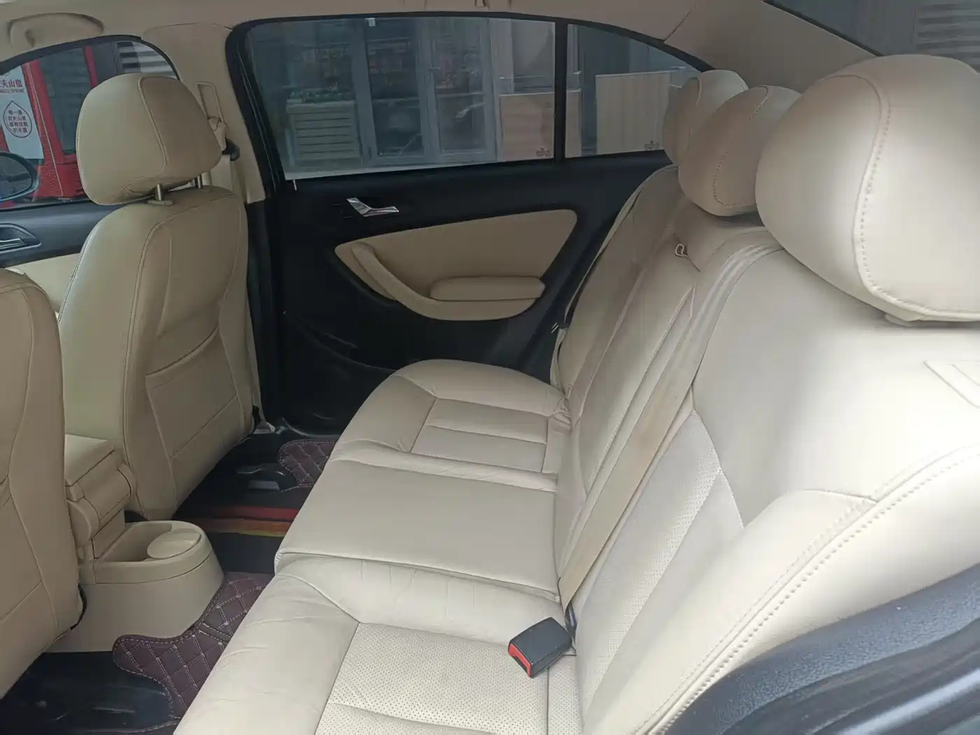 Volkswagen Lavida 2011 1.6L Automatic Pinxuan Edition фото 6