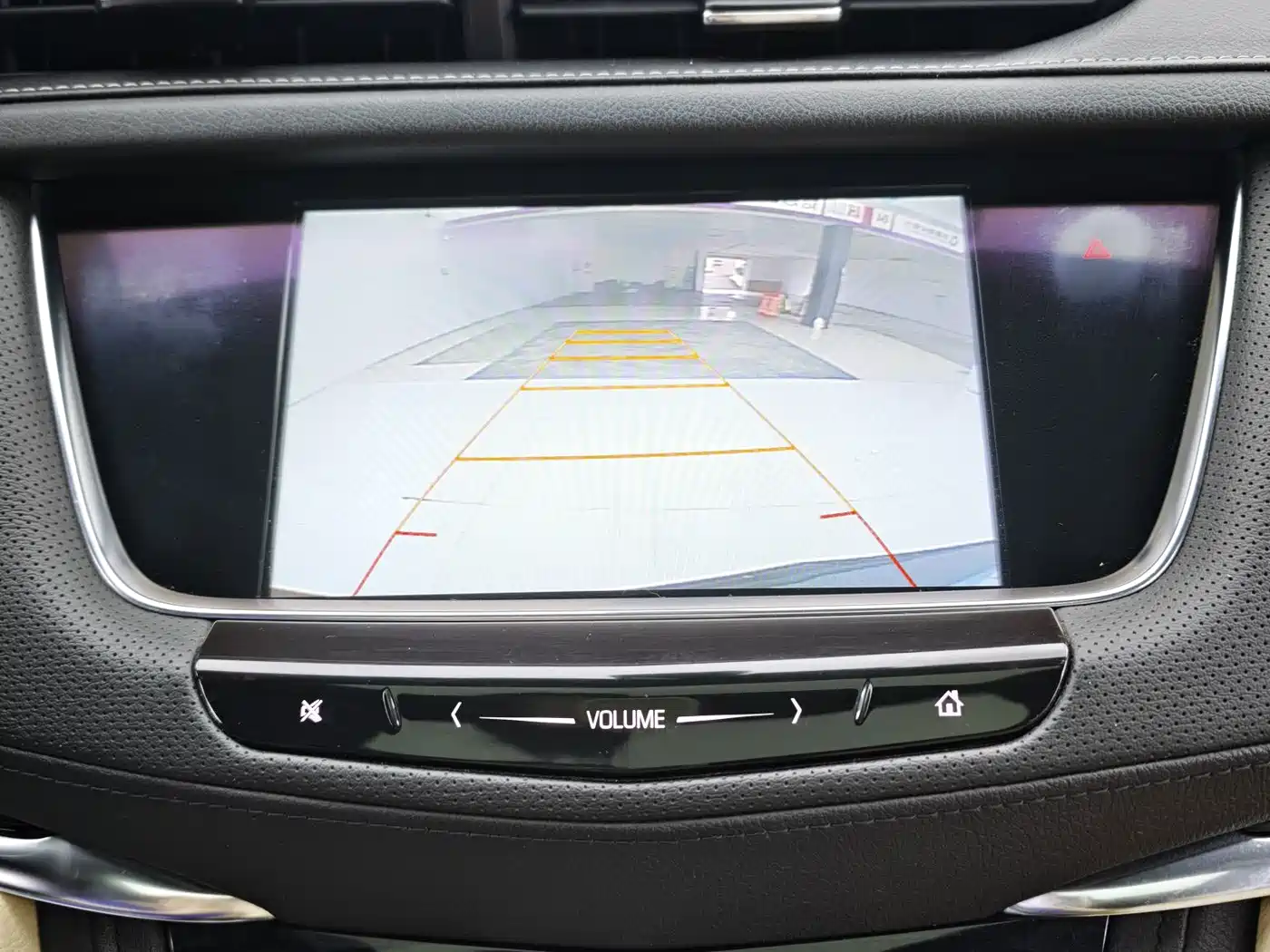 Cadillac XT5 2017 2016 25T Technology Model