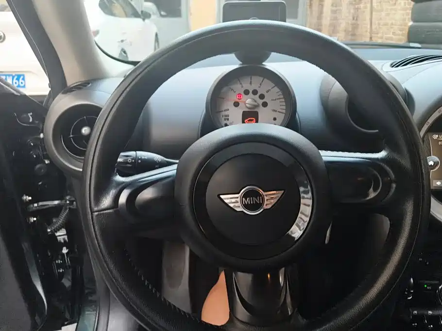 Фото 15 - MINI COUNTRYMAN