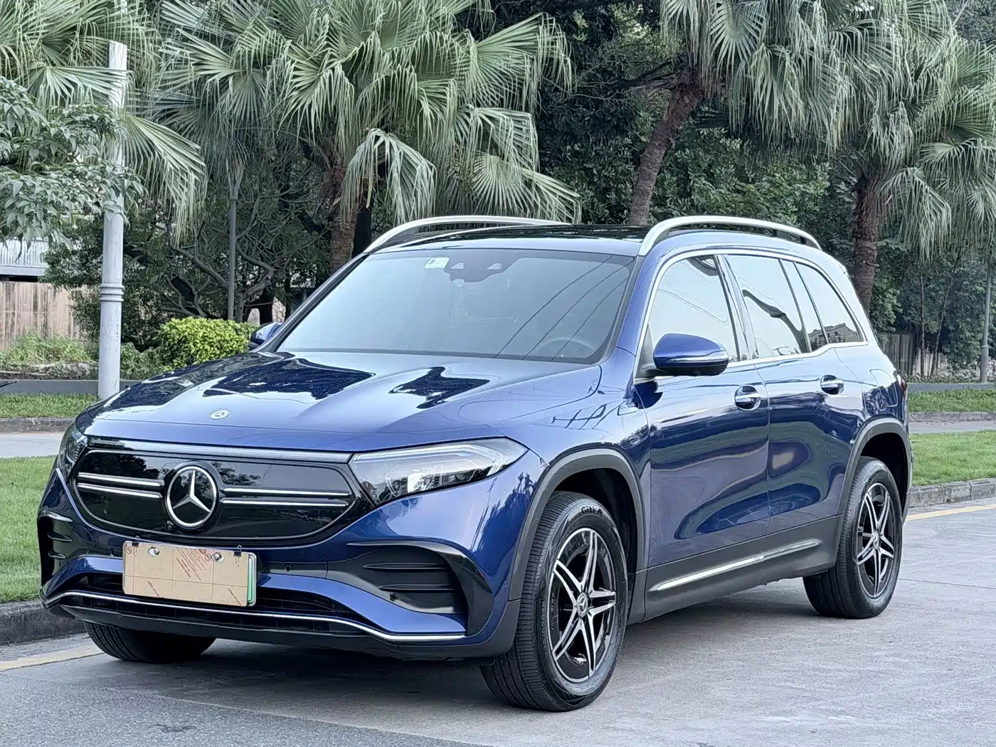 Mercedes-Benz EQB