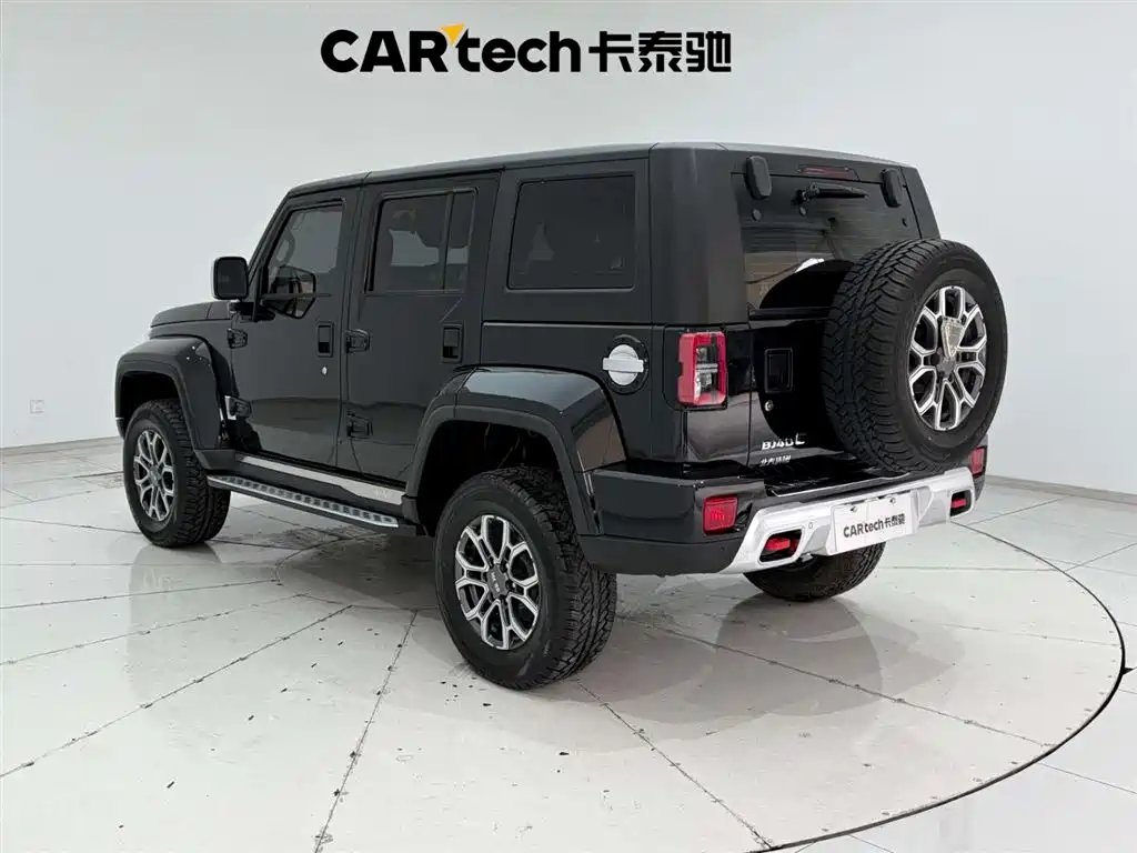 BAIC ORV Beijing Offroad BJ40 2024 2.0T Urban Hunter Glory Edition фото 7