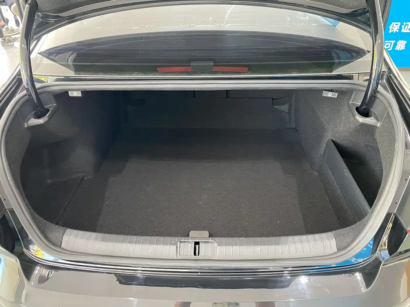 Volkswagen Magotan 2020 330TSI DSG Leading фото 11