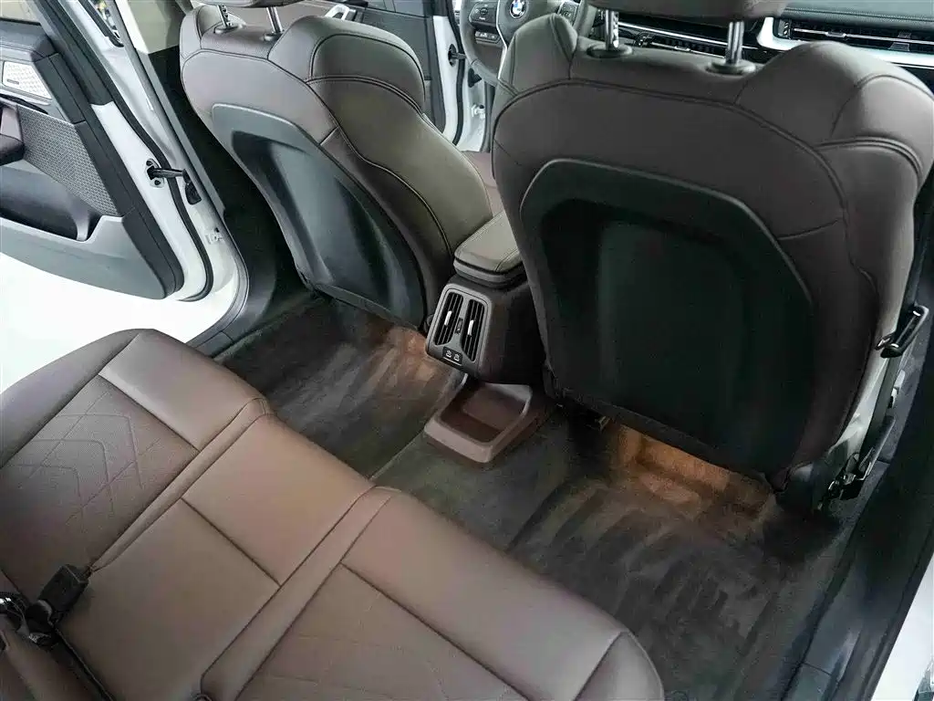 BMW X1 2024 sDrive25Li X Design Package фото 11