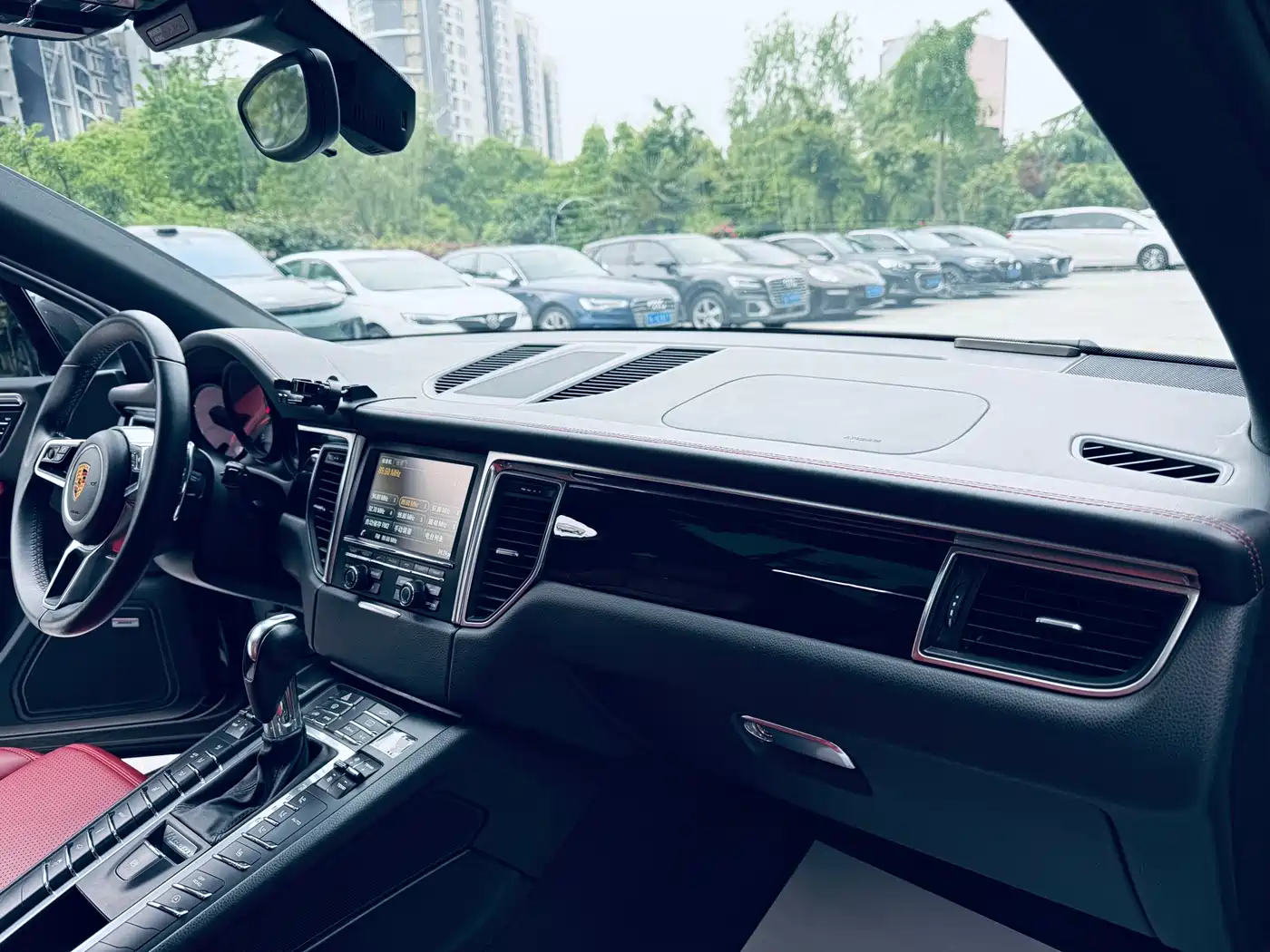 Porsche Macan 2016 Macan S 3.0T фото 13