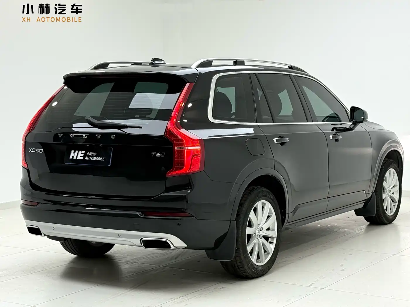 Фото 4 - Volvo XC90
