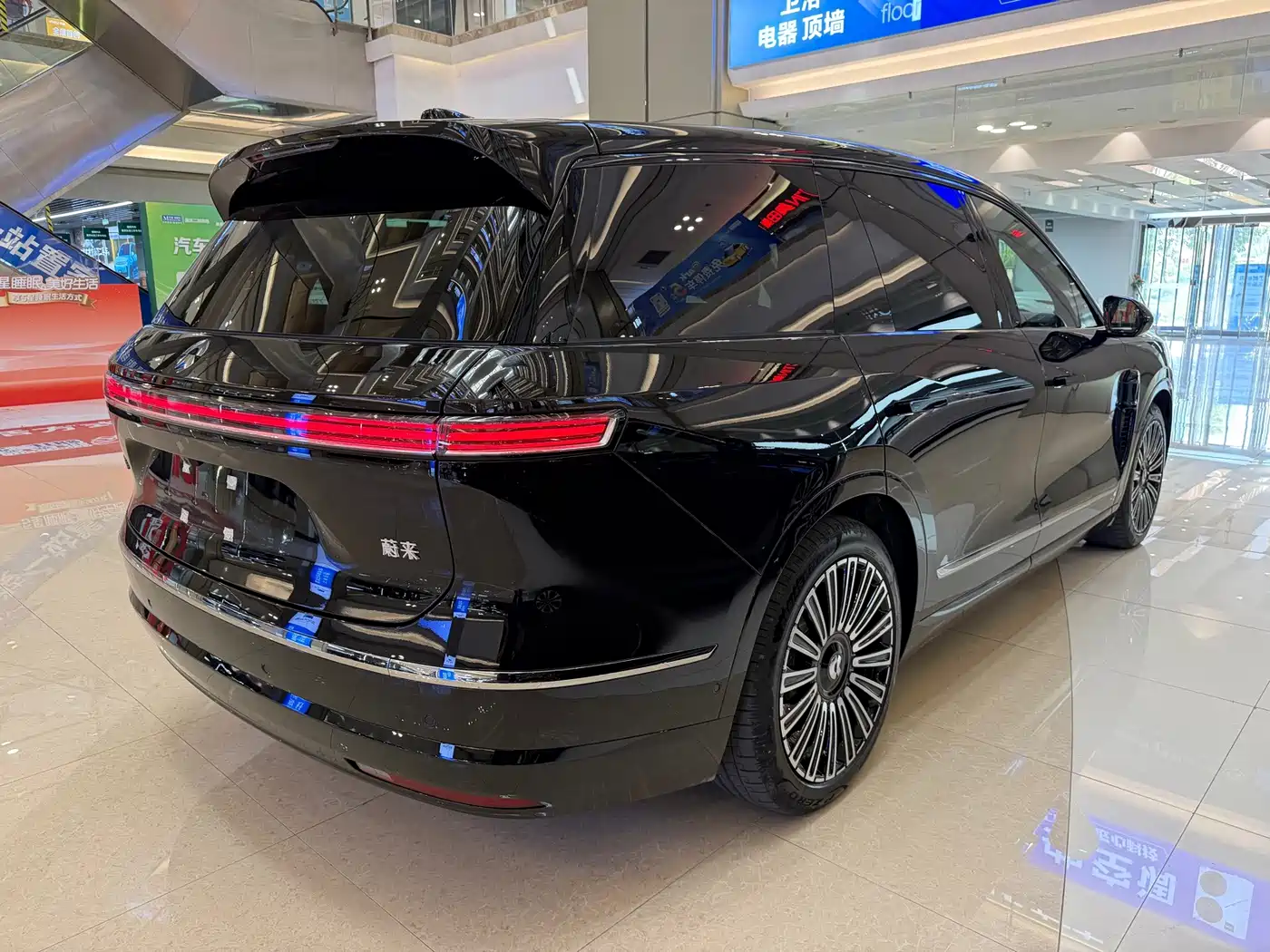 NIO ES8 2026 2025 Model 6-Seat Executive Luxury Edition