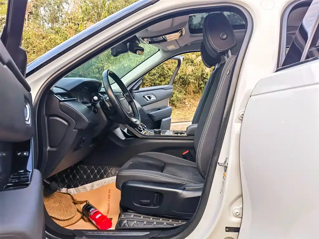 Land Rover Range Rover Velar 2019 250PS фото 9