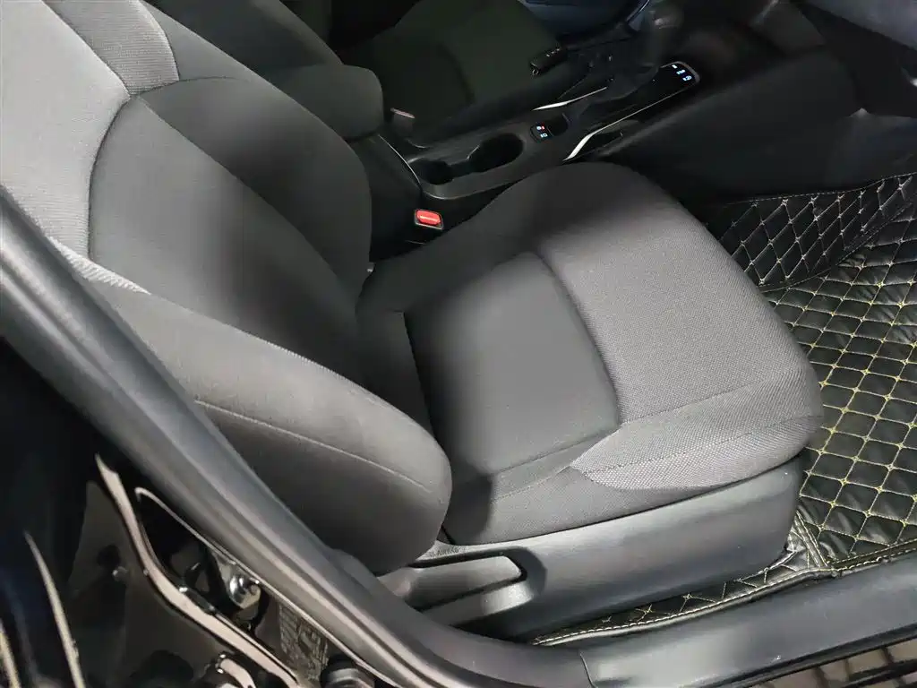 Toyota Levin 2019 185T CVT Luxury Edition China VI фото 25