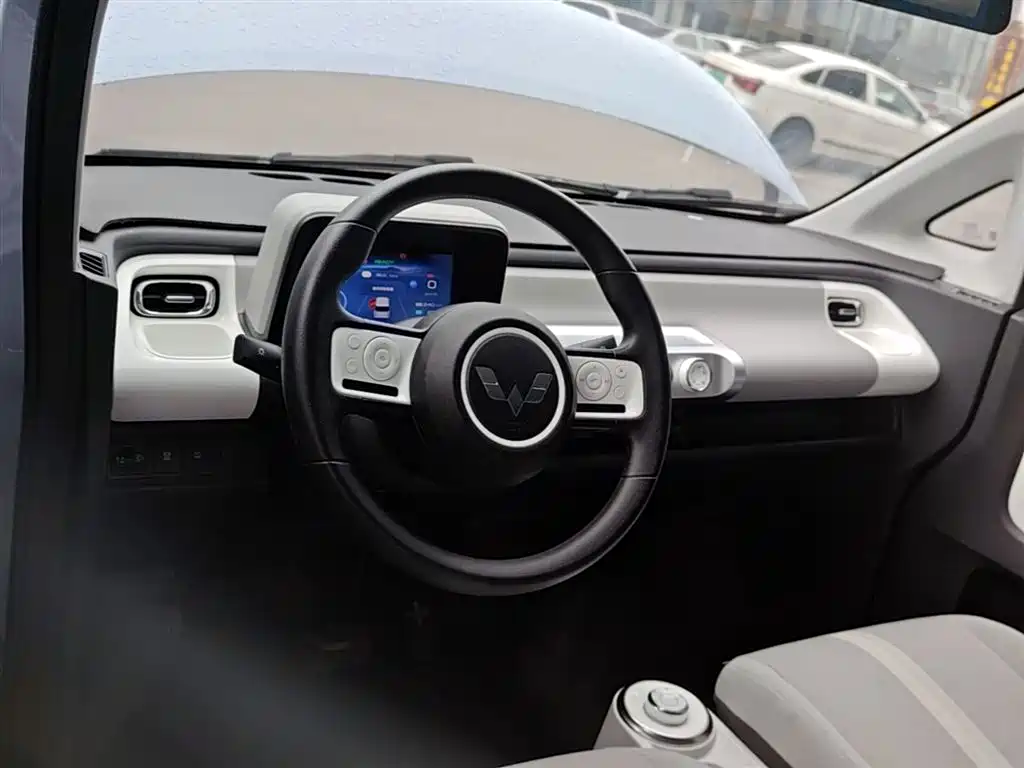 Wuling Motors Wuling Air ev 2023 2023 Model 4-Seater Standard Edition