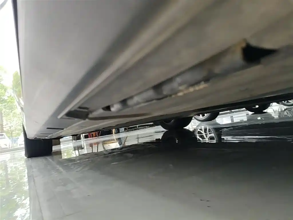 BYD Seal 2023 DM-i 1.5T 121km Flagship фото 22