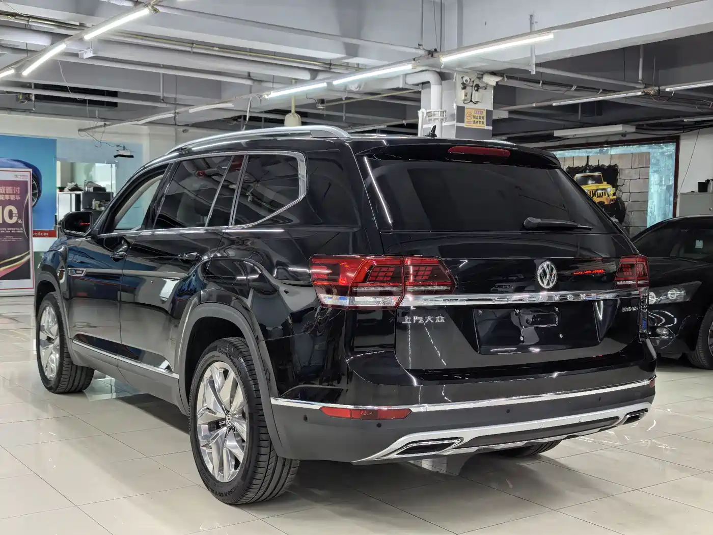 Volkswagen Teramont 2019 530 V6 AWD Flagship Edition China V фото 9