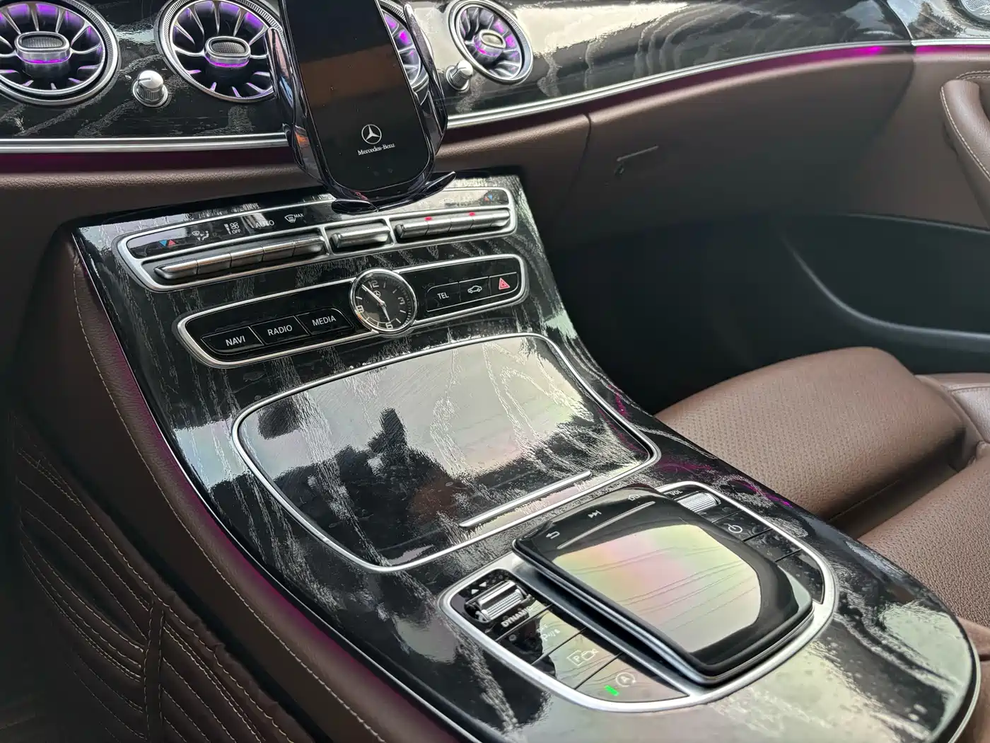 Mercedes-Benz E-Class 2019 E 200 L Sport 4MATIC фото 30