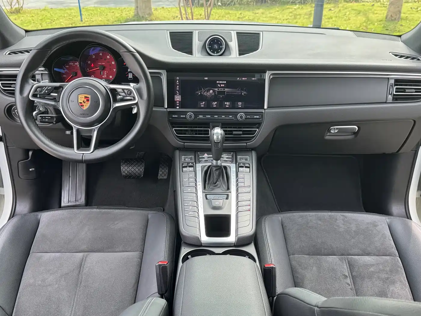 Porsche Macan 2018 Macan 2.0T фото 6