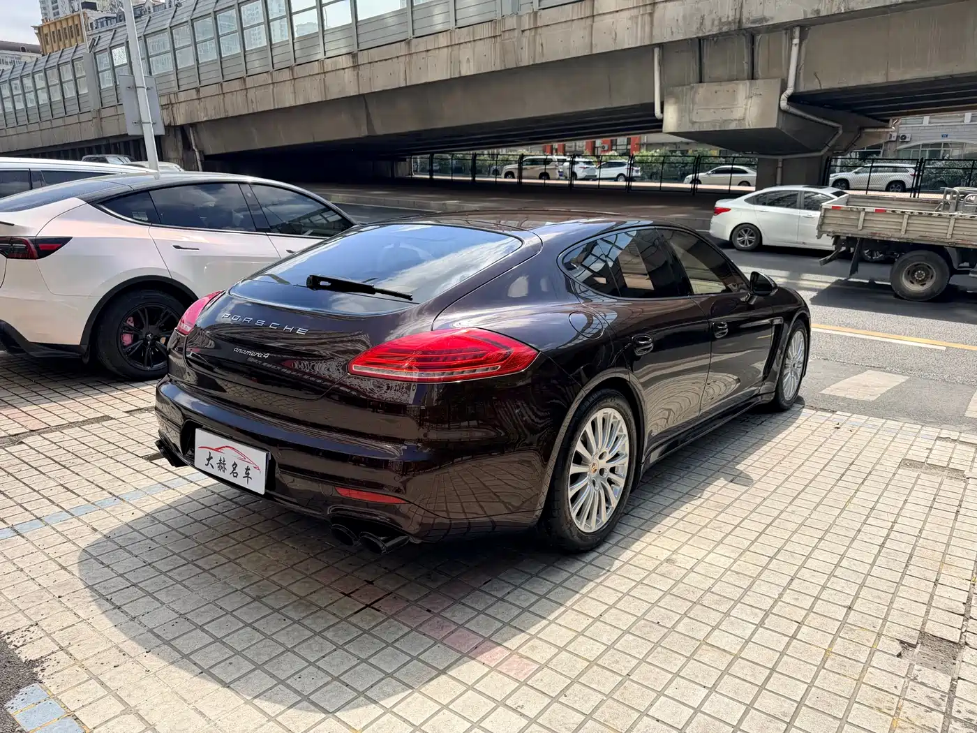 Porsche Panamera 2014 Panamera 4 3.0T фото 6