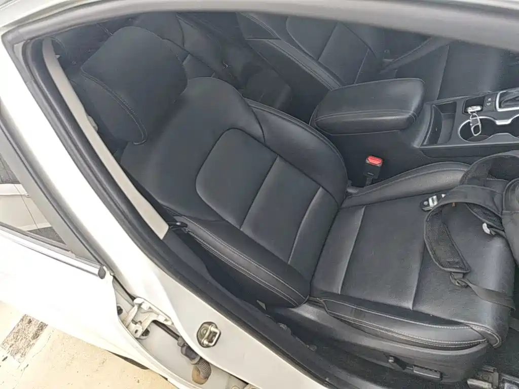 Kia KX5 2016 2016 Model 1.6T Automatic 2WD DLX
