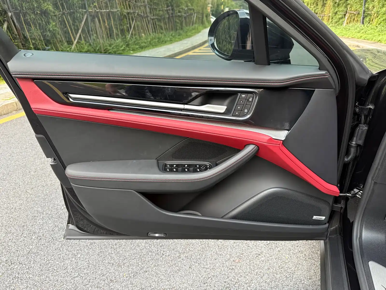 Photo 13 - Porsche Panamera