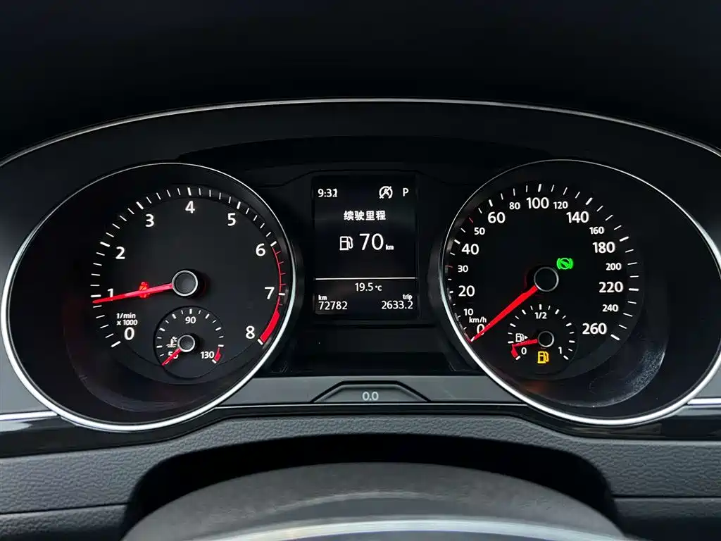 Volkswagen Magotan 2018 Facelift 330TSI DSG Luxury фото 15