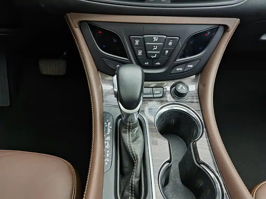 Buick Envision Plus 2016 28T 4WD Elite фото 13