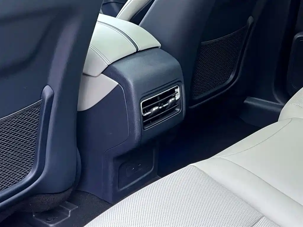 Lincoln Adventurer 2025 2024 2.0T FWD Exclusive Edition