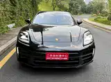 Photo 2 - Porsche Panamera