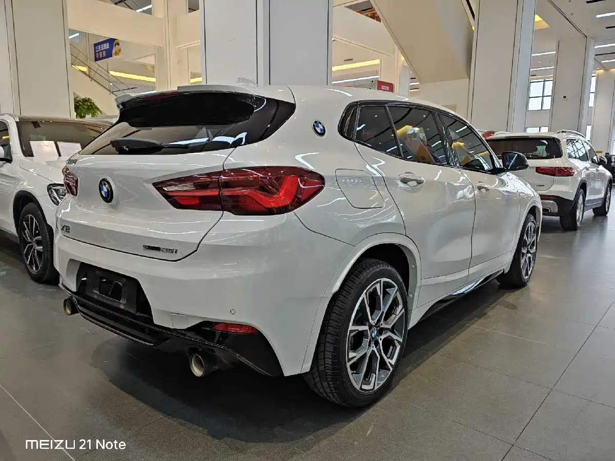 BMW X2 2021 Facelift sDrive25i Shadow Night Edition фото 6