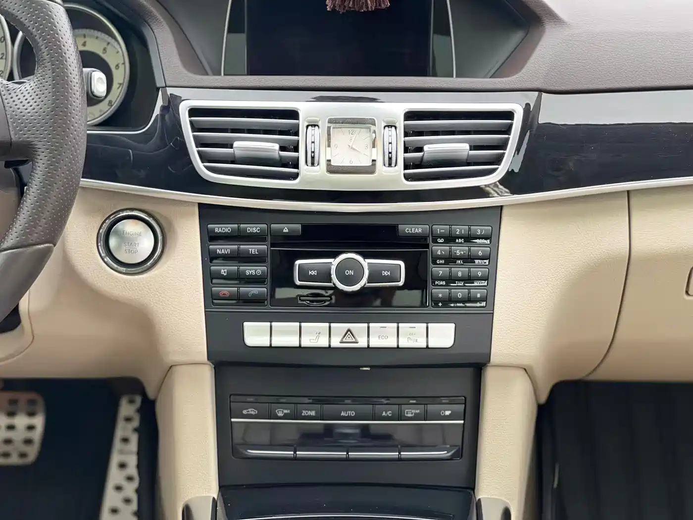 Mercedes-Benz E-Class 2015 E 260 L Sport фото 18
