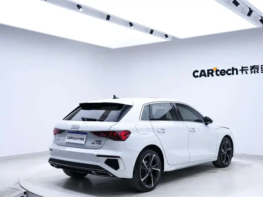 Audi A3 2023 Sportback 35 TFSI Fashion Sport фото 8