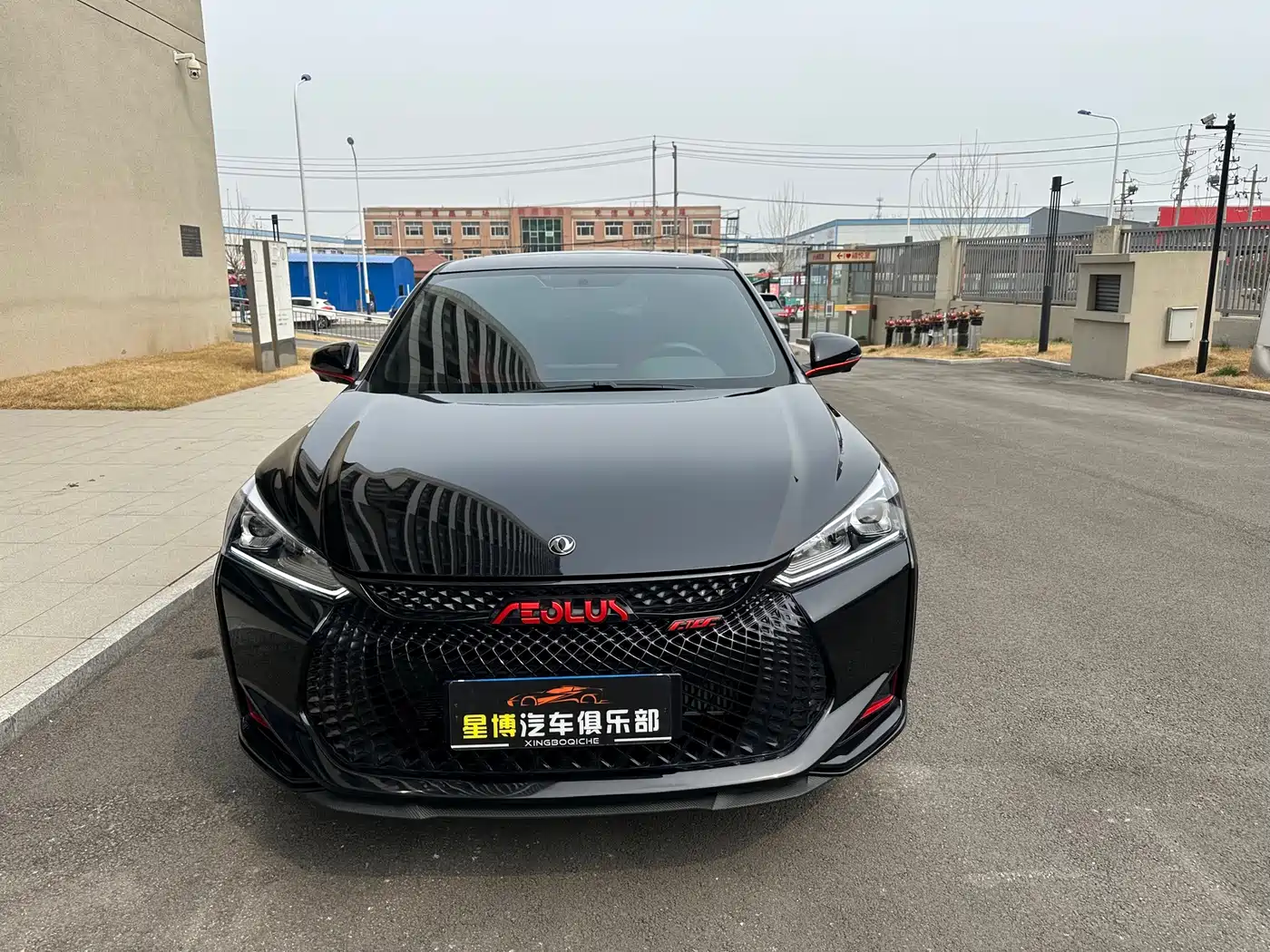 DONGFENG YI HYUN MAX