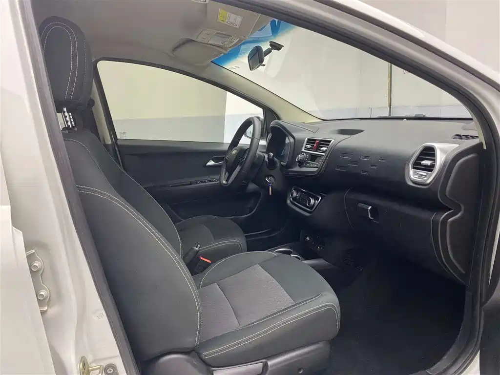 JIANGQI GROUP JAC IEV6E