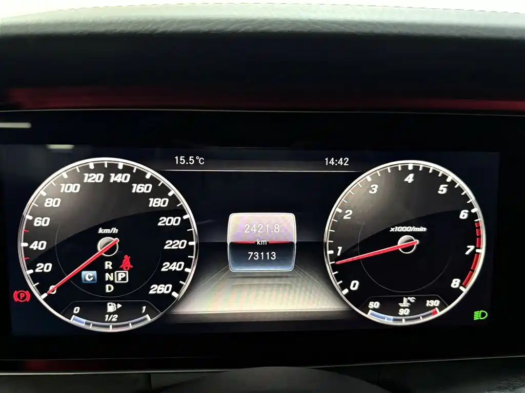 Mercedes-Benz E-Class 2017 E 300 L Sport Fashion фото 21