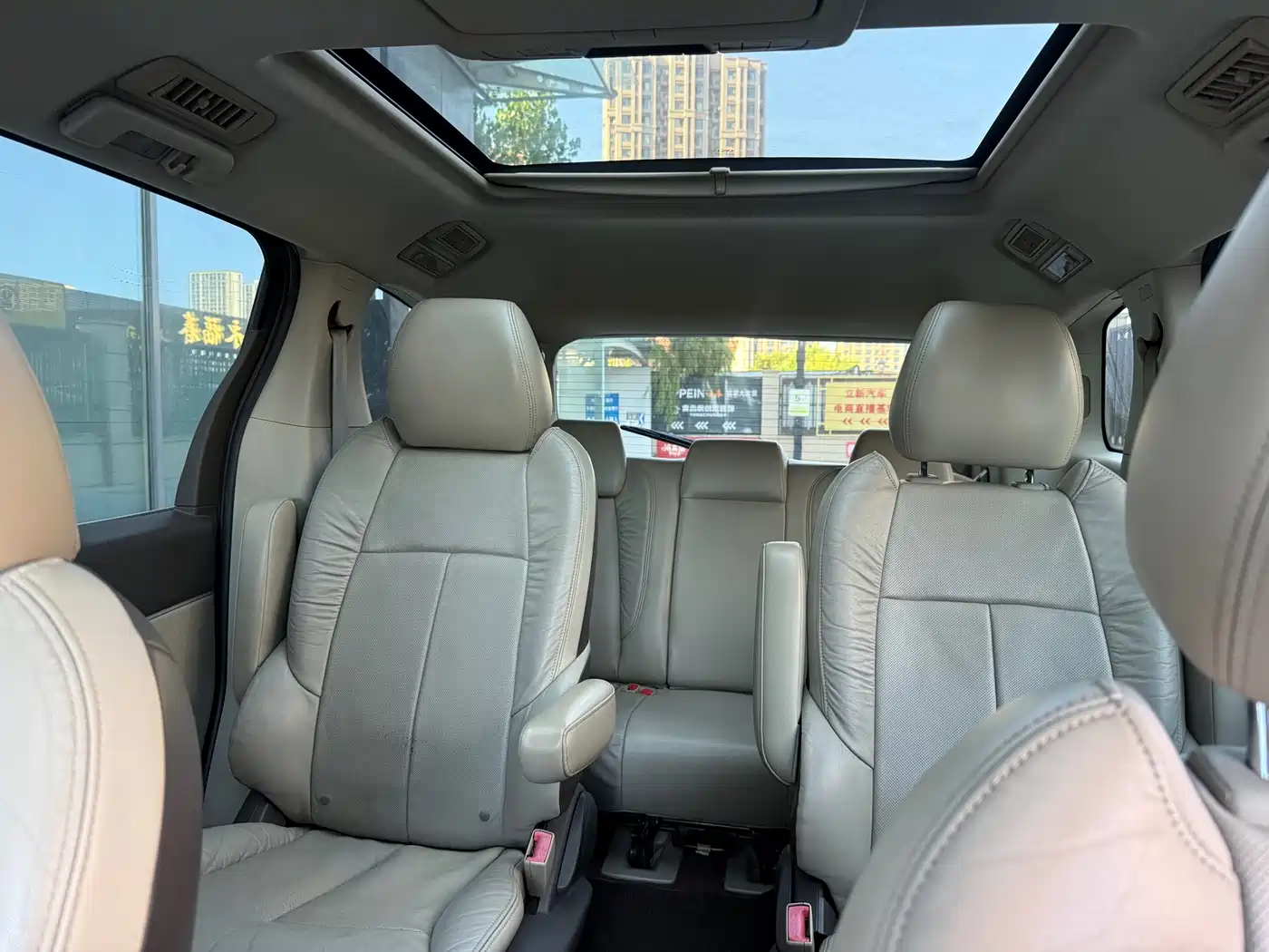 Фото 13 - Buick GL8