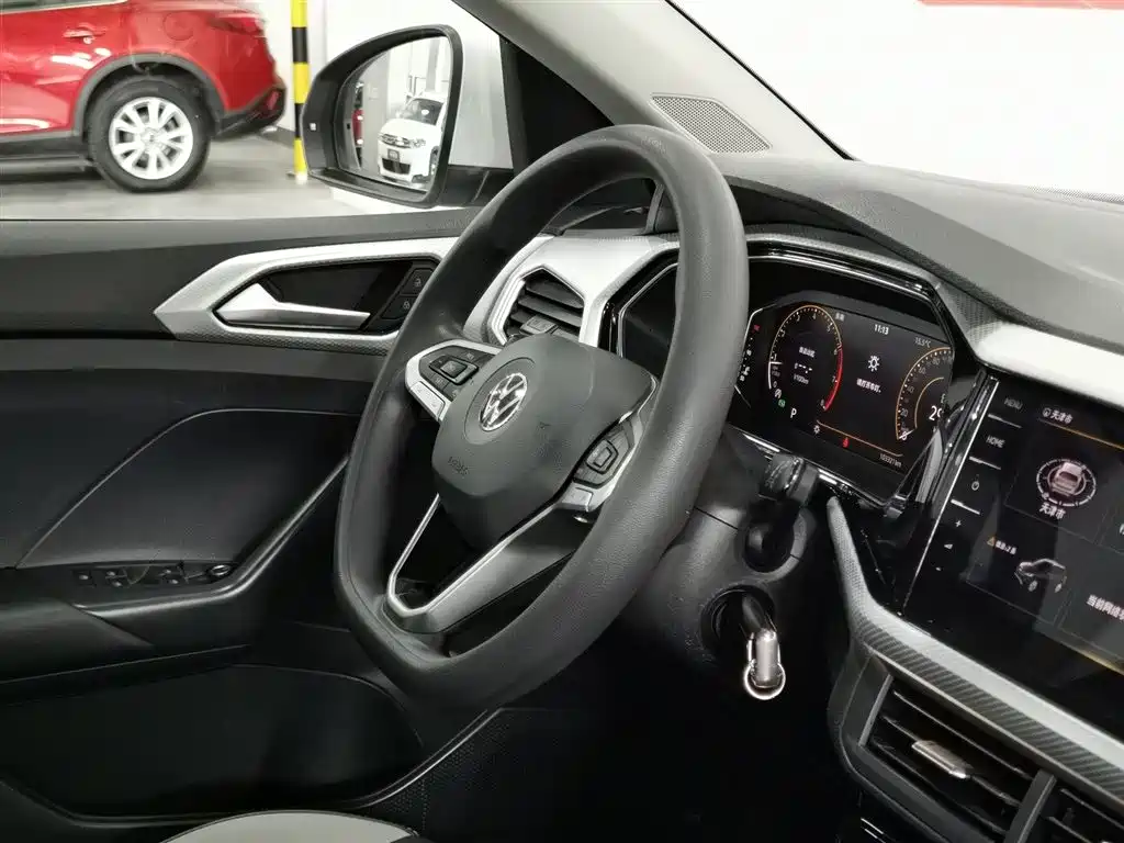 Volkswagen Tanying 2021 1.5L Automatic Smart Connect Edition фото 22