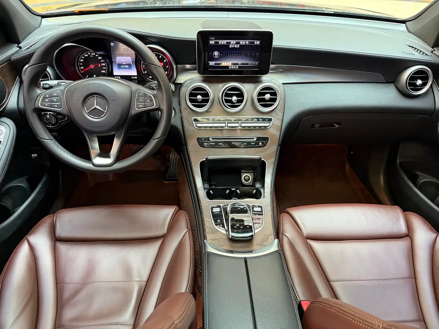 Mercedes-Benz GLC 2016 GLC 300 4MATIC Dynamic фото 13