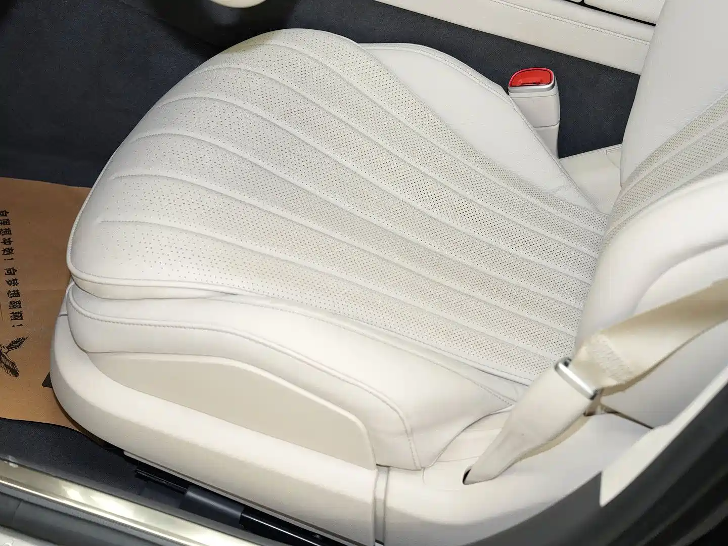 Photo 8 - Mercedes-Benz S-Class