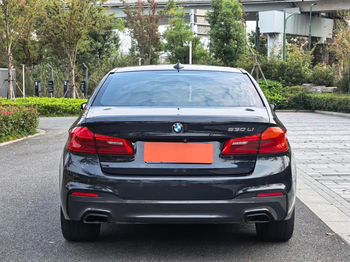 BMW 5 Series 2019 530Li Leading M Sport Package фото 5