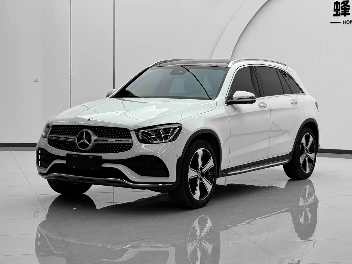 Фото 1 - Mercedes-Benz GLC