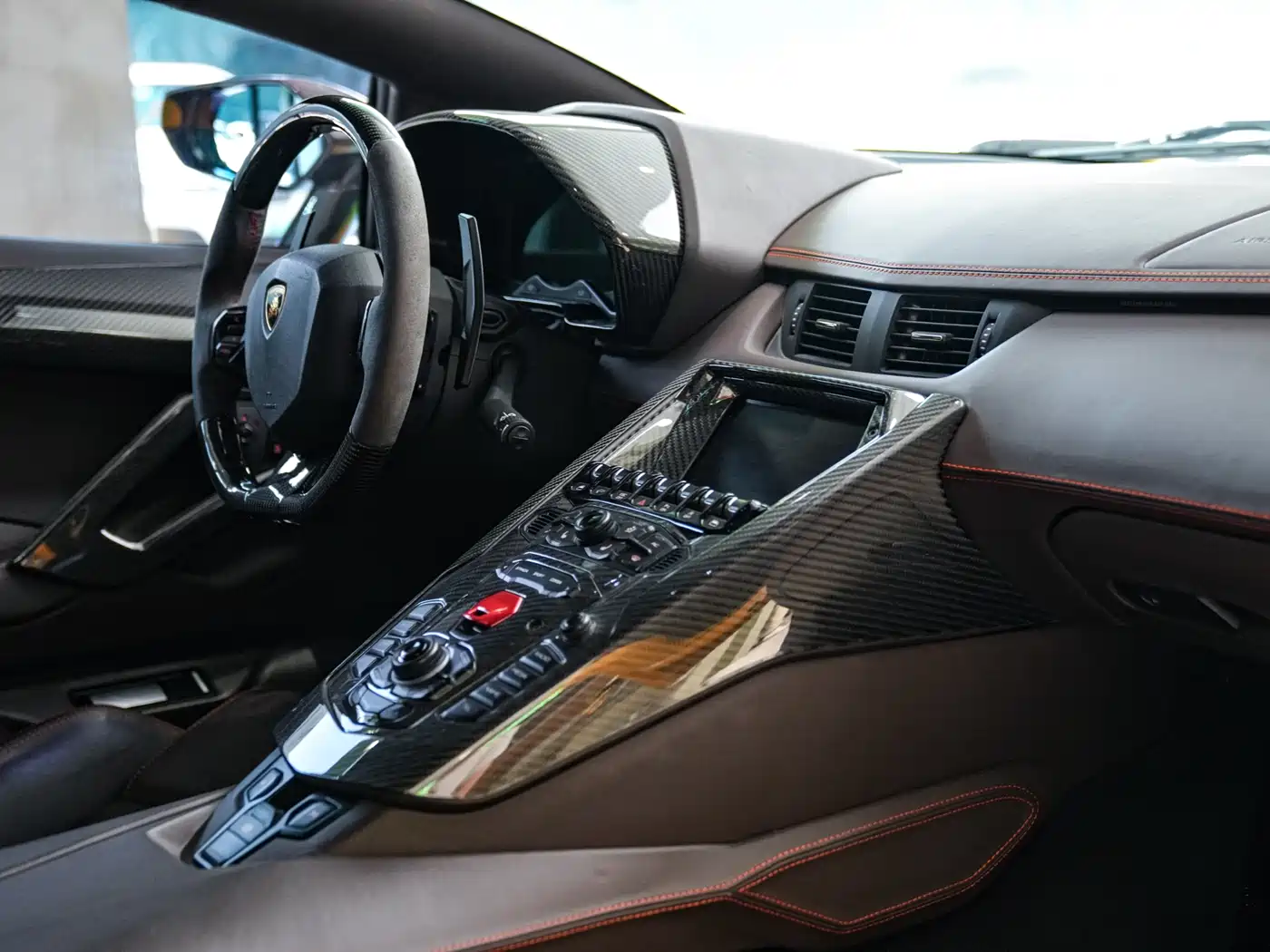 Lamborghini Aventador 2011 LP 700-4 фото 8