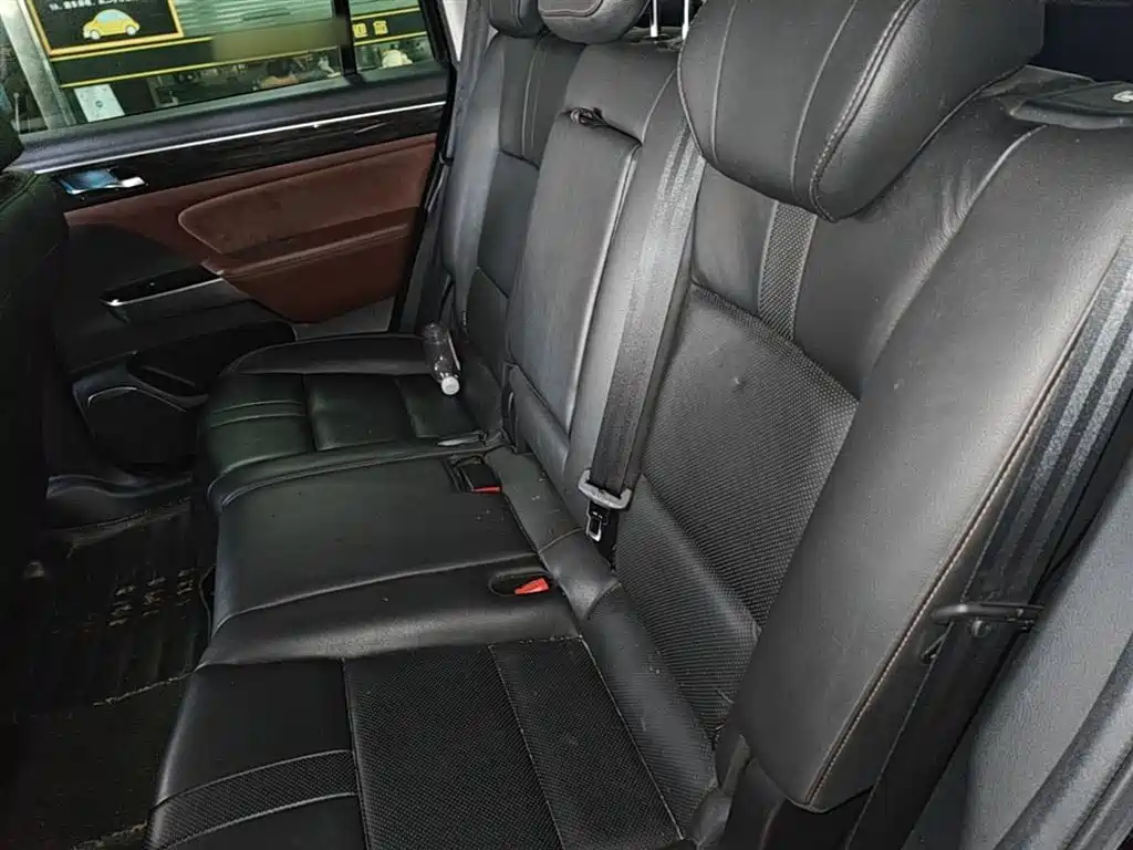 GAC Trumpchi Trumpchi GS8 2017 320T 2WD Luxury Smart Connect (7-seater) фото 17