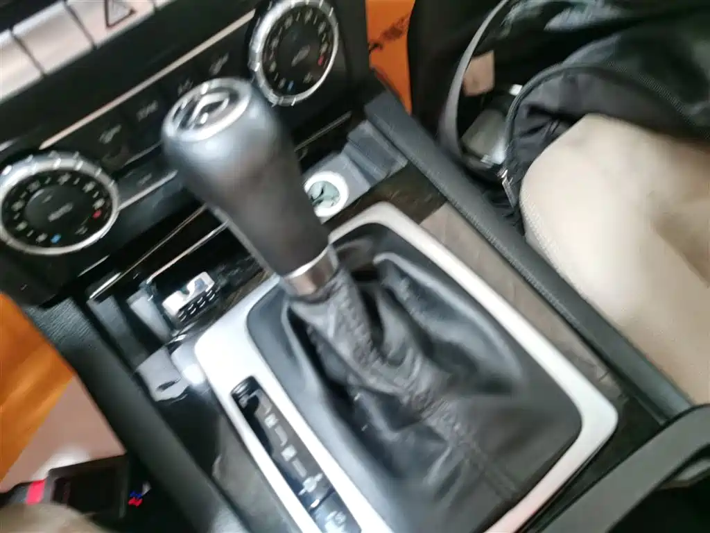 Mercedes-Benz C-Class 2013 C 260 Fashion Grand Edition фото 10