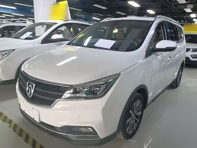 Baojun Baojun 730 2017 1.8L iAMT Premium 7-Seater