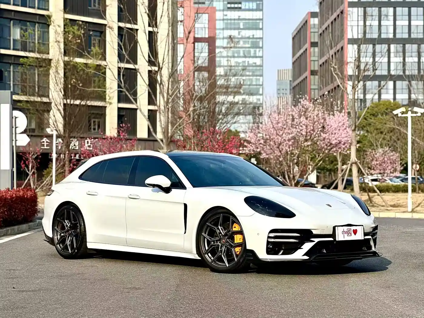 Porsche Panamera 2017 Panamera 4 Sport Turismo 3.0T фото 3