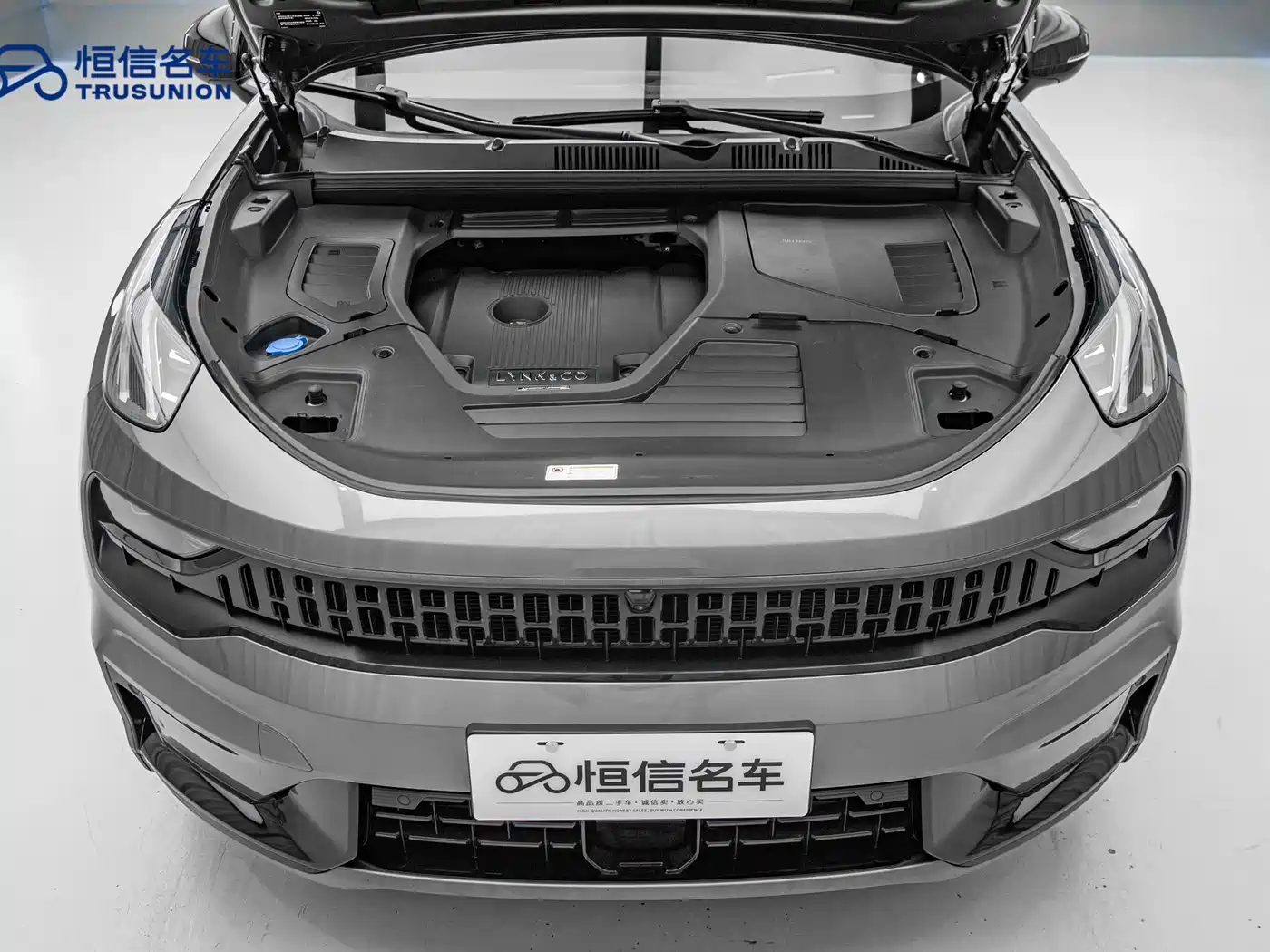 Lynk & Co 05 2020 2.0TD 4WD Halo Edition фото 20