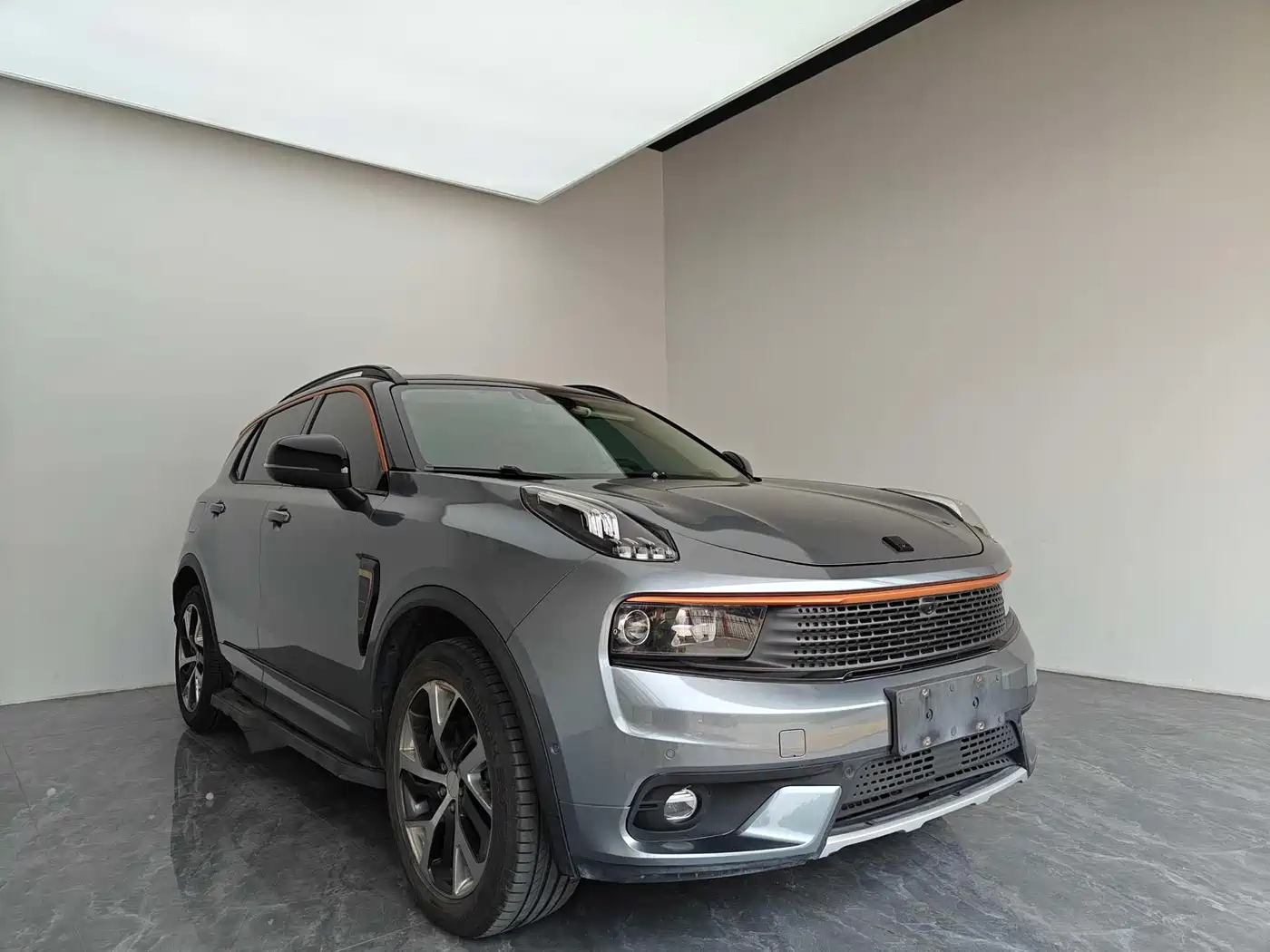 Lynk & Co 01 2017 2.0T AWD Time Limited Edition фото 3
