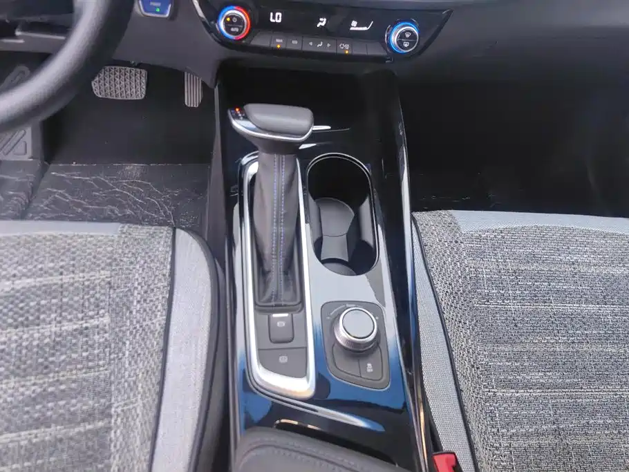 Buick Velite 6 2024 2024 Model 430km Premium Edition
