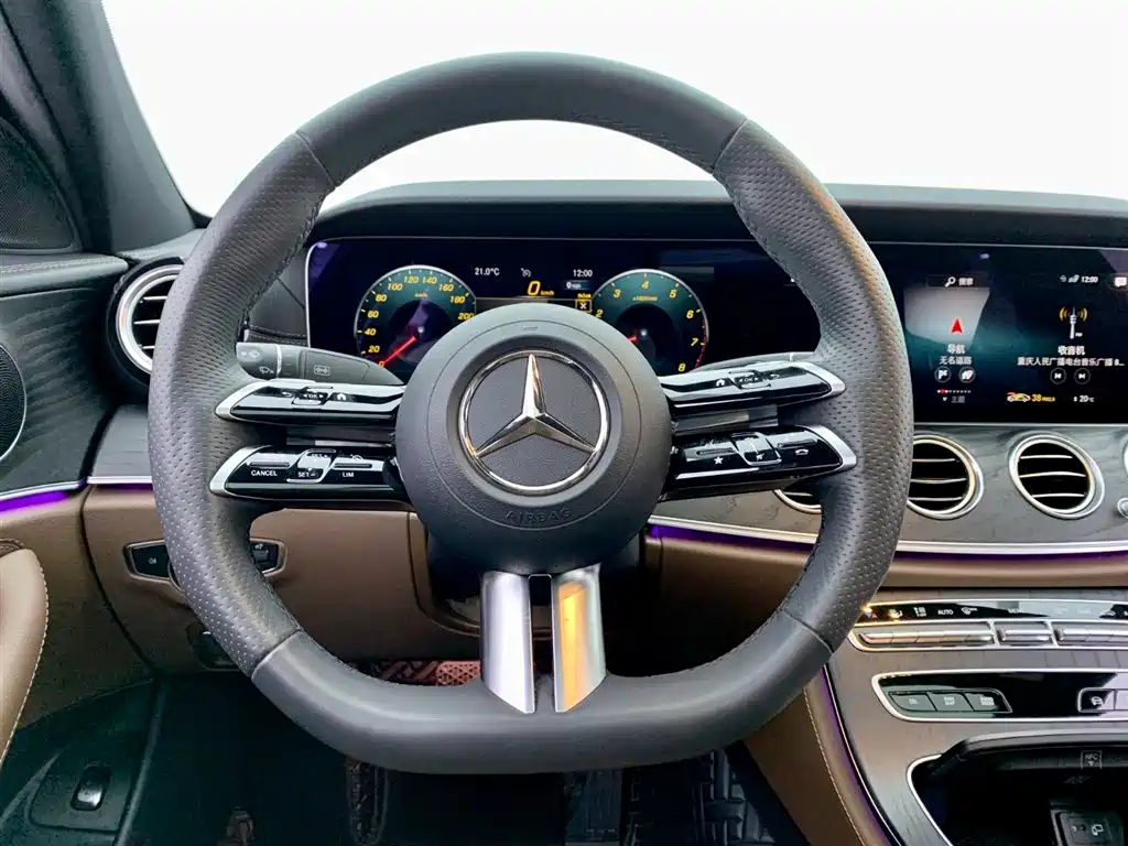 Mercedes-Benz E-Class 2023 E 300 L Sport Fashion фото 18