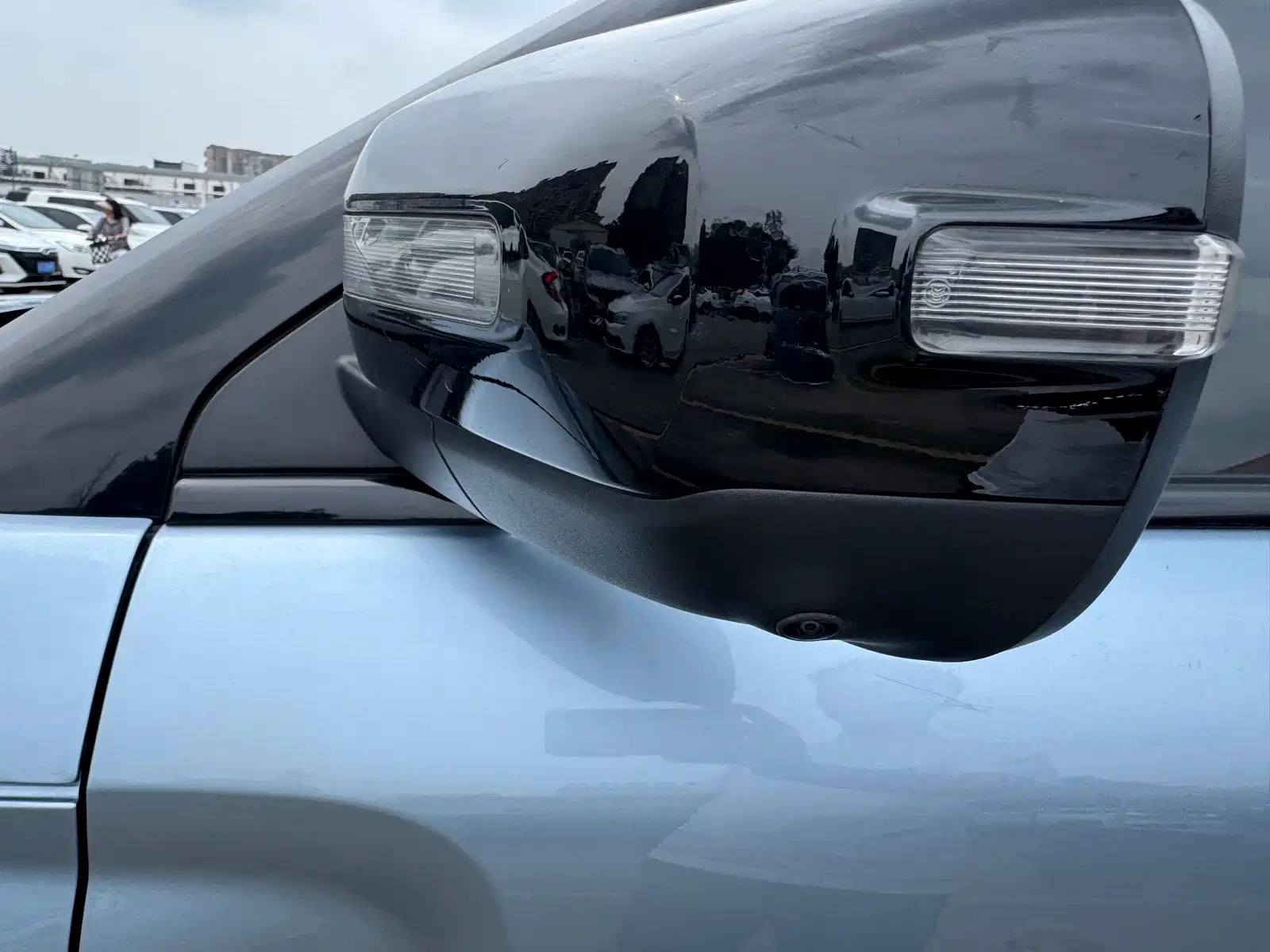 Фото 4 - Geely ICON