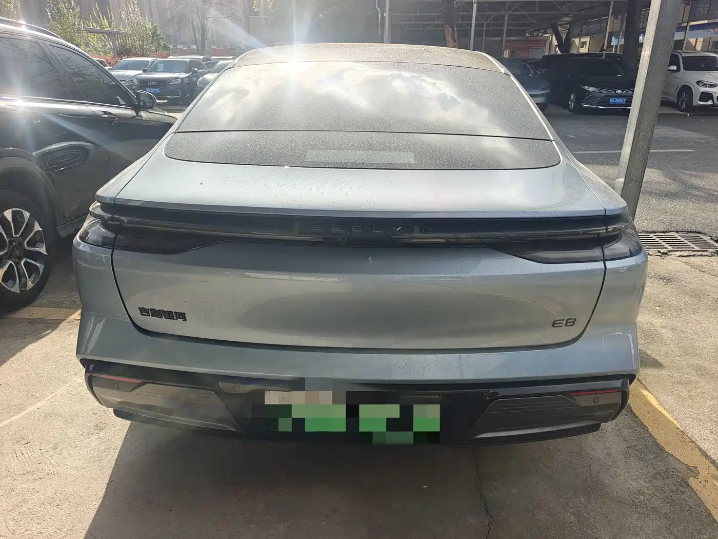 GEELY GALAXY GALAXY E8